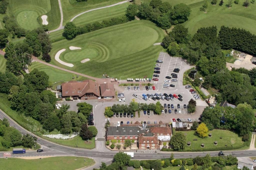 The Swish - New Forest Get Away * Redlynch (Wiltshire)